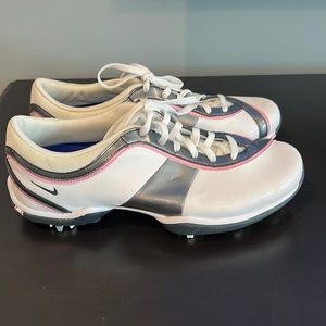Women’s Nike Ace Golf Shoes size 8.5